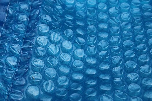 [Translate to English:] Luftfolie aus Kunststoff als Verpackungsmaterial